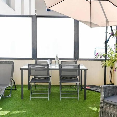 Superbe Appartement Avec Terrasse, Piscine & Parking Prive A Марсель Экстерьер фото