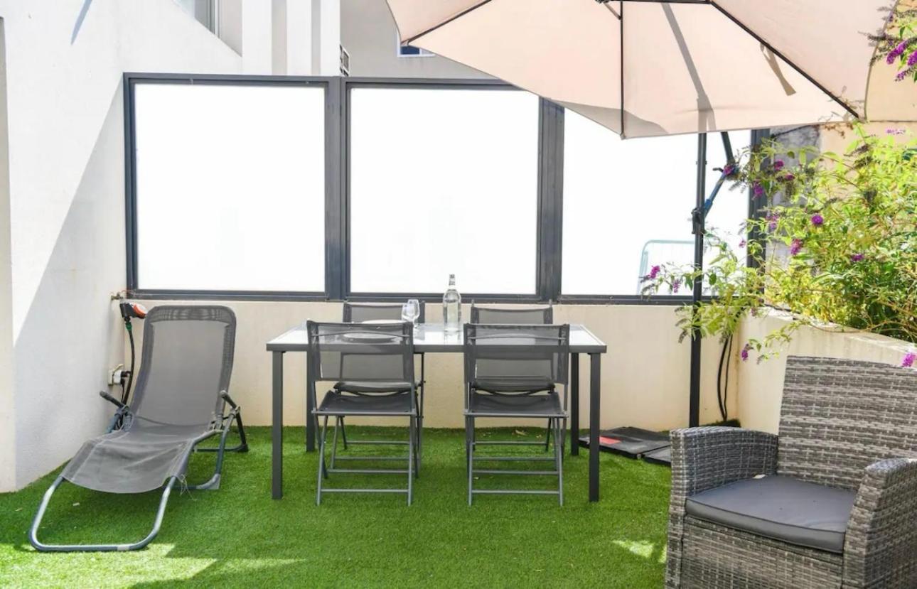Superbe Appartement Avec Terrasse, Piscine & Parking Prive A Марсель Экстерьер фото